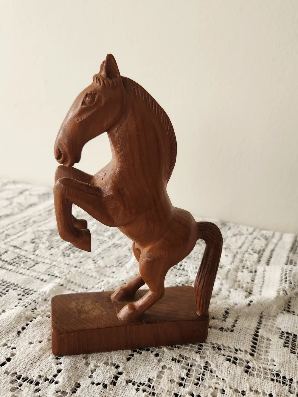Hand-Carved Brown Wood Horse Sculpture - Brand Unknown